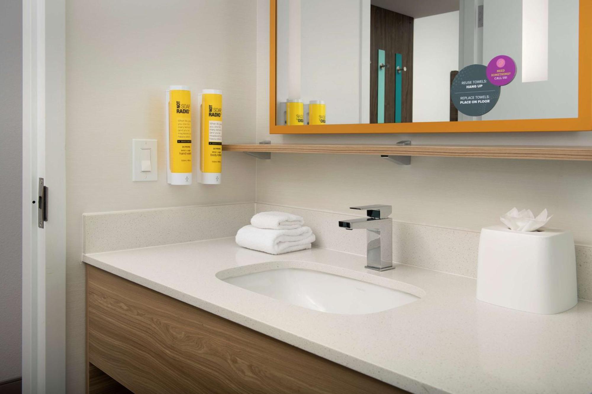 Hotel Tru By Hilton Miami West Brickell Extérieur photo