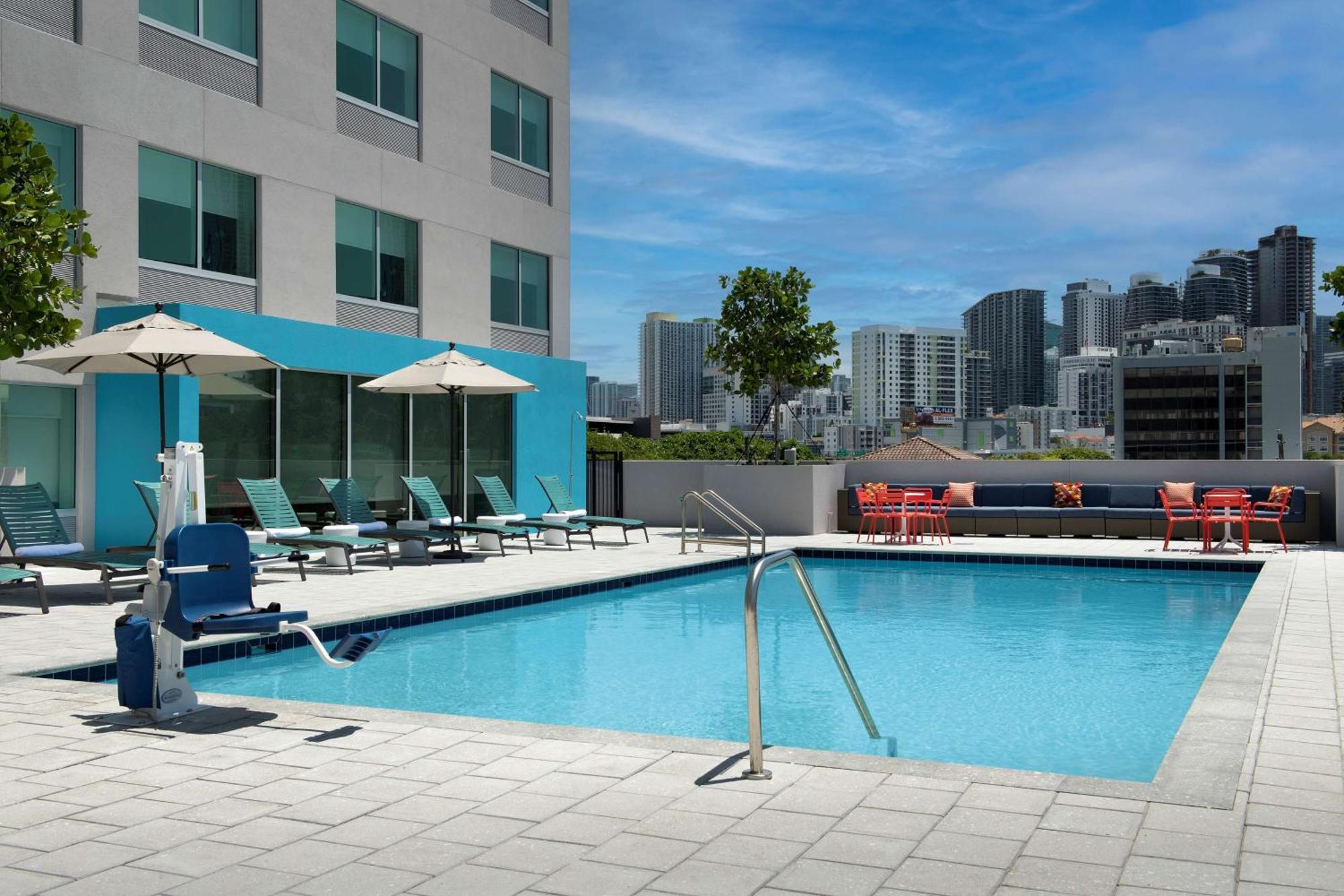 Hotel Tru By Hilton Miami West Brickell Extérieur photo